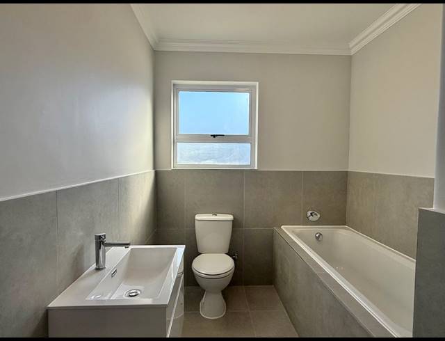 3 BEDROOM APARTMENT TO LET IN SUNNINGDALE
